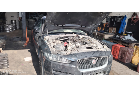 Jaguar XE X760 (2014 - 2020) - imagine 4