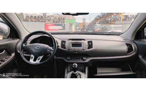 Kia Sportage 3 (2010 - 2014) - imagine 5