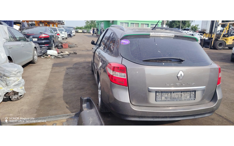 Renault Laguna 3 (2007 - 2011) - imagine 4