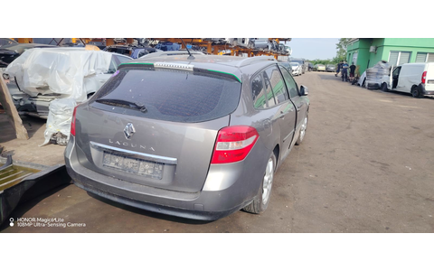 Renault Laguna 3 (2007 - 2011) - imagine 5