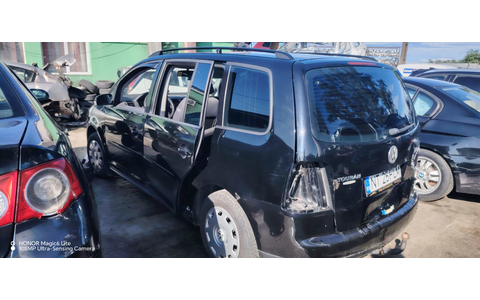 Volkswagen Touran 1 (2003 - 2006) - imagine 3