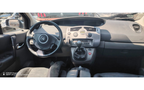 Renault Scenic 2 (facelift) (2006 - 2010) - imagine 6
