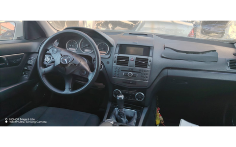Mercedes Benz C-Class W204/S204 (2007 - 2012) - imagine 7