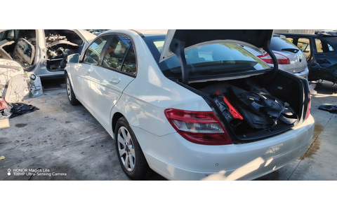 Mercedes Benz C-Class W204/S204 (2007 - 2012) - imagine 3