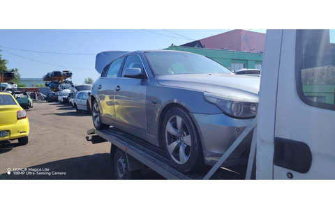 BMW Seria 5 E60/E61 (2003 - 2007) - imagine 2