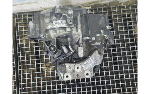 Cutie de viteze manuala 6 trepte fuq Volkswagen Golf 5 (2003 - 2009) - imagine 2