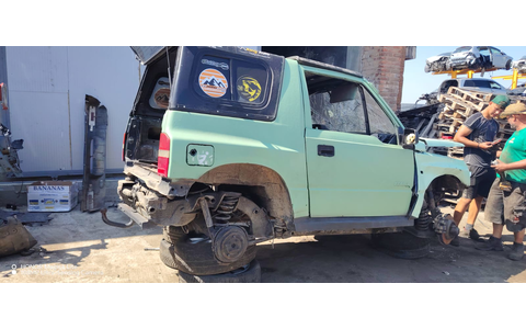 Suzuki Vitara 1 generation (1988 - 2006) - imagine 3