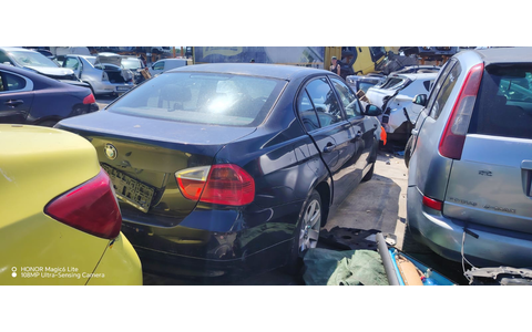 BMW Seria 3 E90 (2004 - 2010) - imagine 3