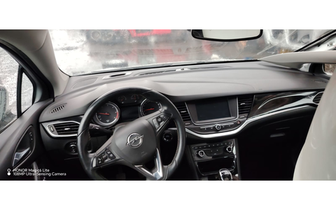 Opel Astra K (2015 - 2020) - imagine 6