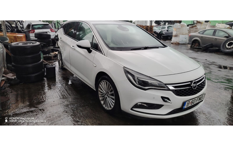 Opel Astra K (2015 - 2020) - imagine 2
