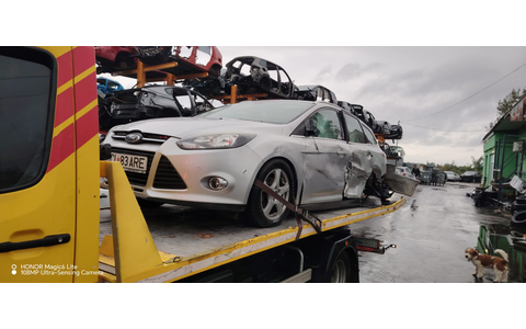 Ford Focus 3 (2011 - 2015) - imagine 3