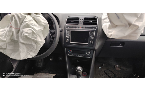 Volkswagen Polo 5 (6R) (facelift) (2014 - 2018) - imagine 4