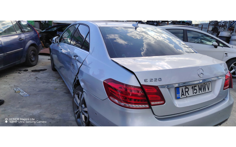 Mercedes Benz E-Class W212 (2009 - 2013) - imagine 4