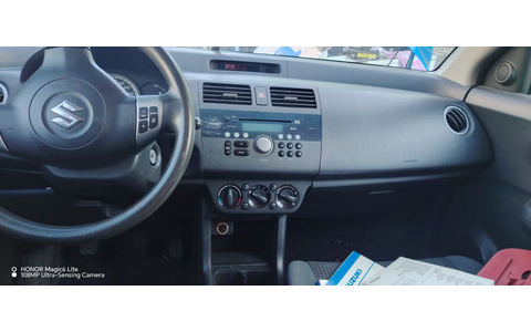 Suzuki Swift 3 (2004 - 2010) - imagine 4