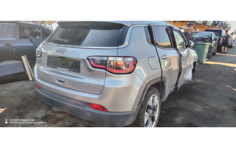 Jeep Compass 2 (2017 - 2021) - imagine 3