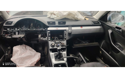 Volkswagen Passat B6 (2005 - 2010) - imagine 4