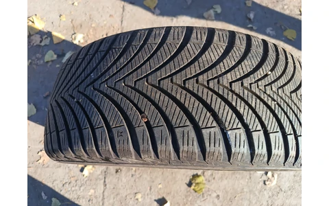 Anvelopa 205/50/R17 Solus4s Iarna BMW Seria 1 E87 (2004 - 2007) - imagine 2
