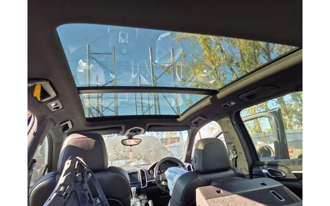 Porsche Cayenne 958 (2010 - 2014) - imagine 8