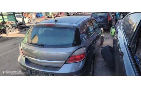 Opel Astra H (2004 - 2007) - imagine 2