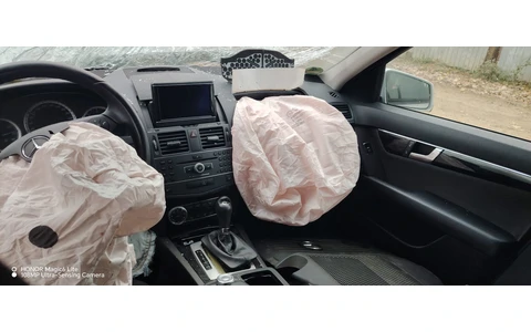 Mercedes Benz C-Class W204/S204 (2007 - 2012) - imagine 6