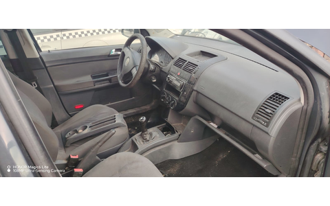Volkswagen Polo 4 (9N) (facelift) (2005 - 2009) - imagine 6