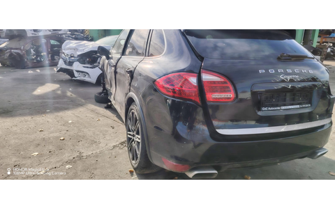 Porsche Cayenne 958 (2010 - 2014) - imagine 1