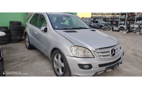 Mercedes Benz ML W164 (2005 - 2008) - imagine 2