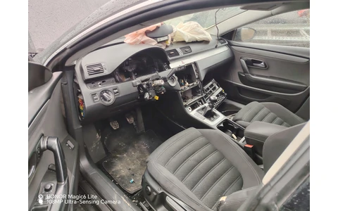 Volkswagen Passat CC 1 (2008 - 2012) - imagine 2
