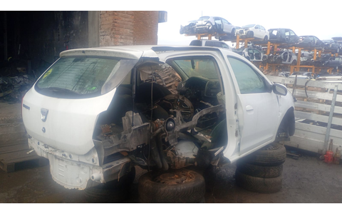 Dacia Sandero 2 (2013 - 2016) - imagine 6