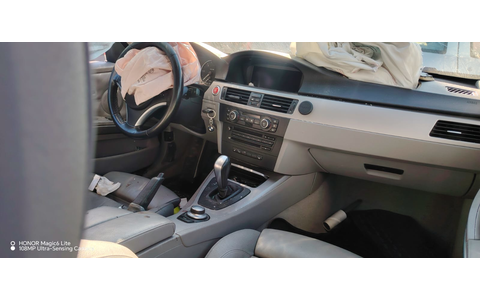 BMW Seria 3 E90 (2004 - 2010) - imagine 5