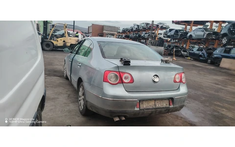 Volkswagen Passat B6 (2005 - 2010) - imagine 3