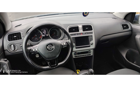 Volkswagen Polo 5 (6R) (2009 - 2015) - imagine 5