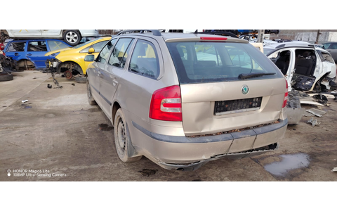 Skoda Octavia 2 (2004 - 2008) - imagine 4