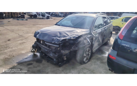 Volkswagen Passat B7 (2010 - 2015) - imagine 1