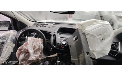 Ford Kuga 2 (2013 - 2020) - imagine 6