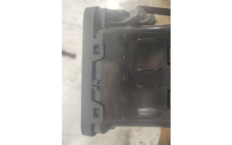 Grila ventilatie bord 1t0819703b Volkswagen Touran 1 (2003 - 2006) - imagine 4