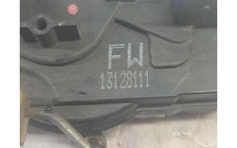 Broasca stanga spate 13128111 Opel Astra H (2004 - 2007) - imagine 4