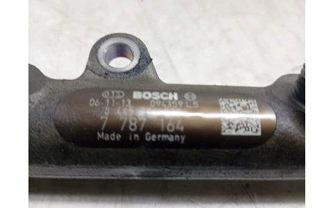 Rampa injectoare 7787164 BMW Seria 5 E60/E61 (2003 - 2007) - imagine 3