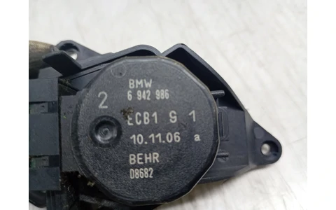 Motoras clapeta mixaj aer 6942986 BMW Seria 5 E60/E61 (2003 - 2007) - imagine 3