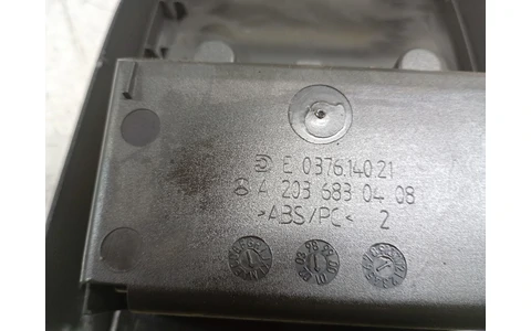 Consola centrala a2036830408 Mercedes Benz C-Class W203 (2000 - 2004) - imagine 3