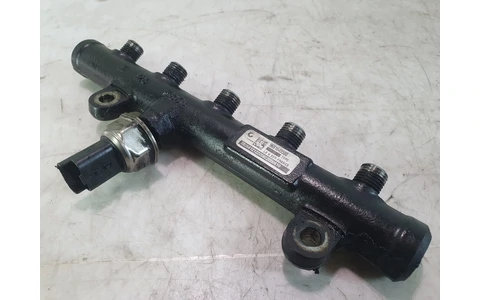 Rampa injectoare 9681649580 Ford Mondeo MK4 (2007 - 2010) - imagine 2