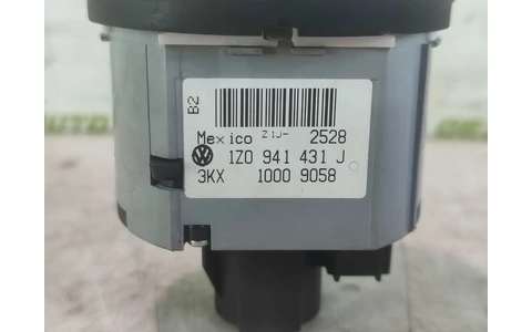 Bloc lumini 1z0941431j Skoda Octavia 2 (facelift) (2008 - 2013) - imagine 2