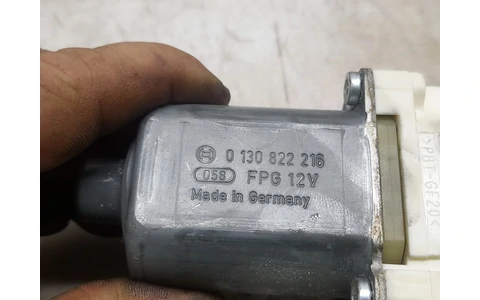 Motoras geam dreapta fata 0130822216 Ford Focus 2 (2004 - 2008) - imagine 3