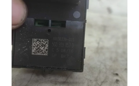 Panou butoane 5g0959857d Volkswagen Passat B8 (2014 - 2020) - imagine 4