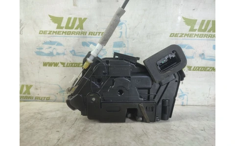Broasca dreapta fata 5e1837016a Volkswagen Passat B8 (2014 - 2020) - imagine 2