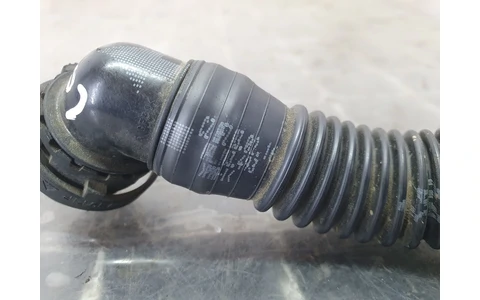 Conducta vacuum 04L103493 Volkswagen Passat B8 (2014 - 2020) - imagine 2