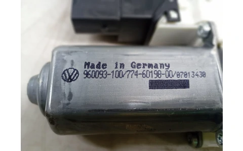 Motoras geam stanga spate 3c0959703b Volkswagen Golf 6 (2008 - 2015) - imagine 4