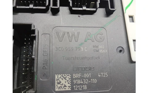 Motoras geam stanga fata 1k5837401bc Volkswagen Golf 6 (2008 - 2015) - imagine 3