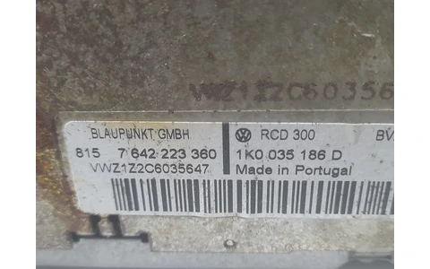 Radio cd 1k0035186 Volkswagen Touran 1 (facelift) (2006 - 2010) - imagine 3