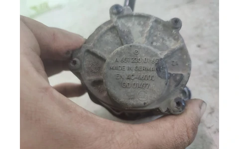 Pompa vacuum a6512300165 Mercedes Benz C-Class W204/S204 (2007 - 2012) - imagine 2